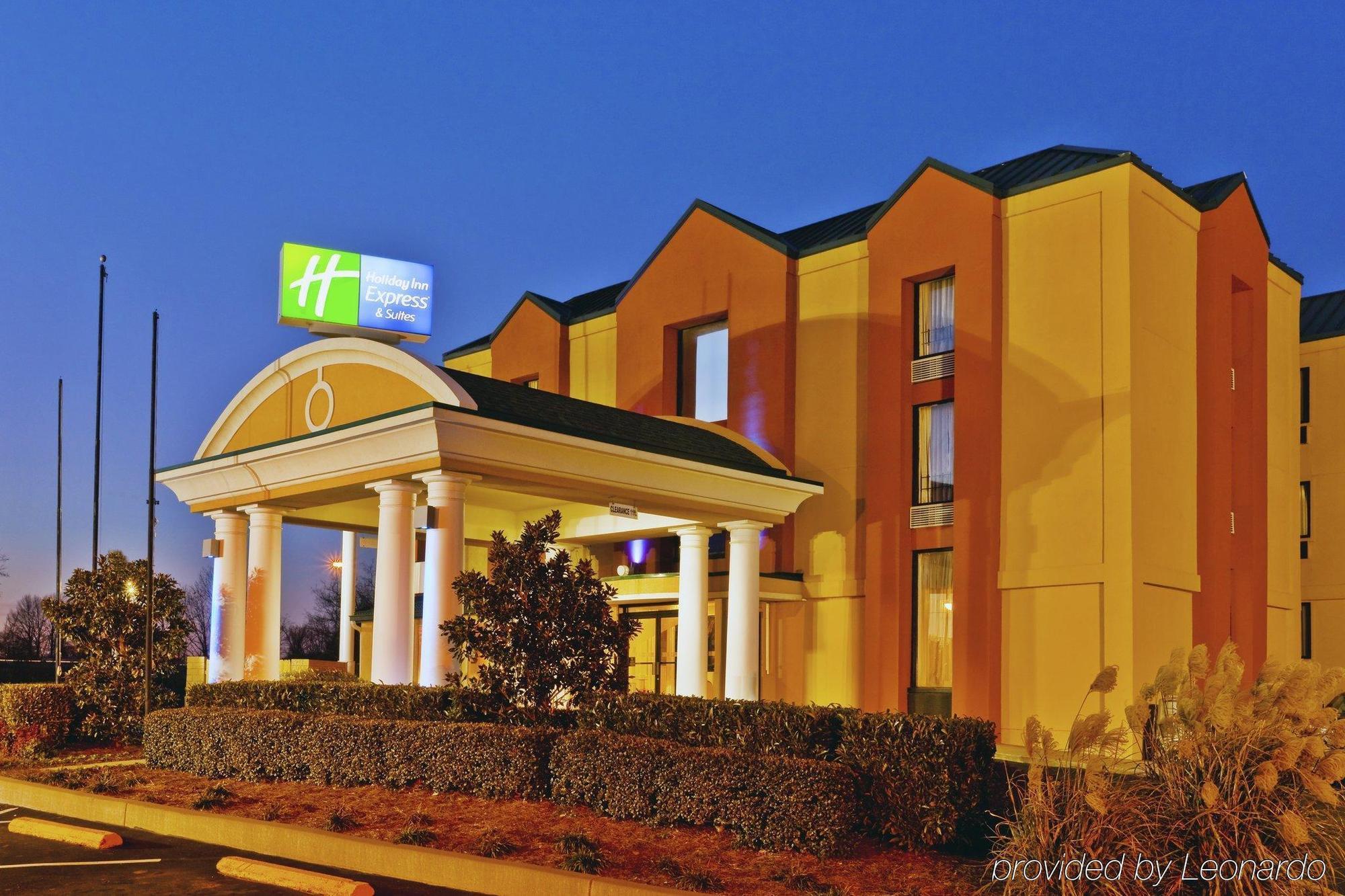 Holiday Inn Express & Suites Nashville-I-40 & I-24 Eksteriør billede